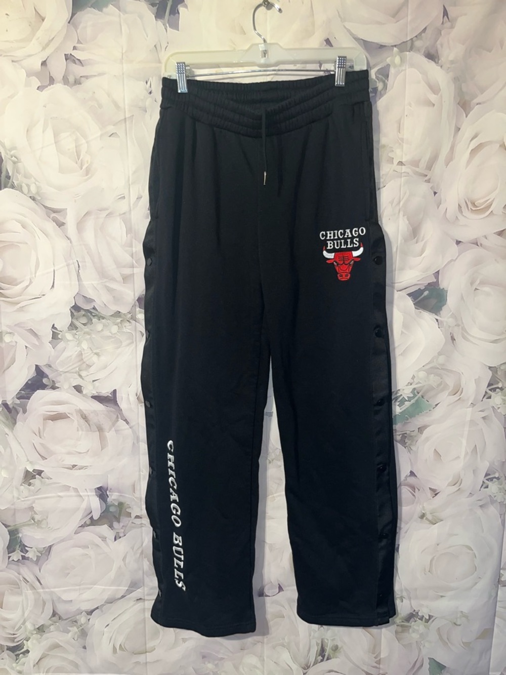 NBA Chicago Bulls Womens tear-away Jogger pants Side Snap Black Size XL - Picture 4 of 10